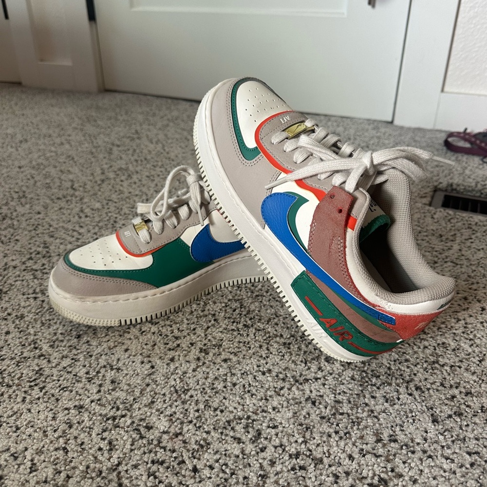 Nike Air Force 1 Low Shadow
Sail Signal Blue Green